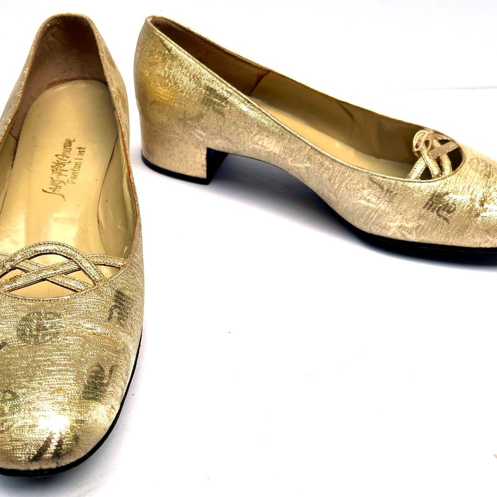 Vintage Gold Brocade SAKS FIFTH AVENUE Fenton Last Pump Block Heel Sz 7 1960's